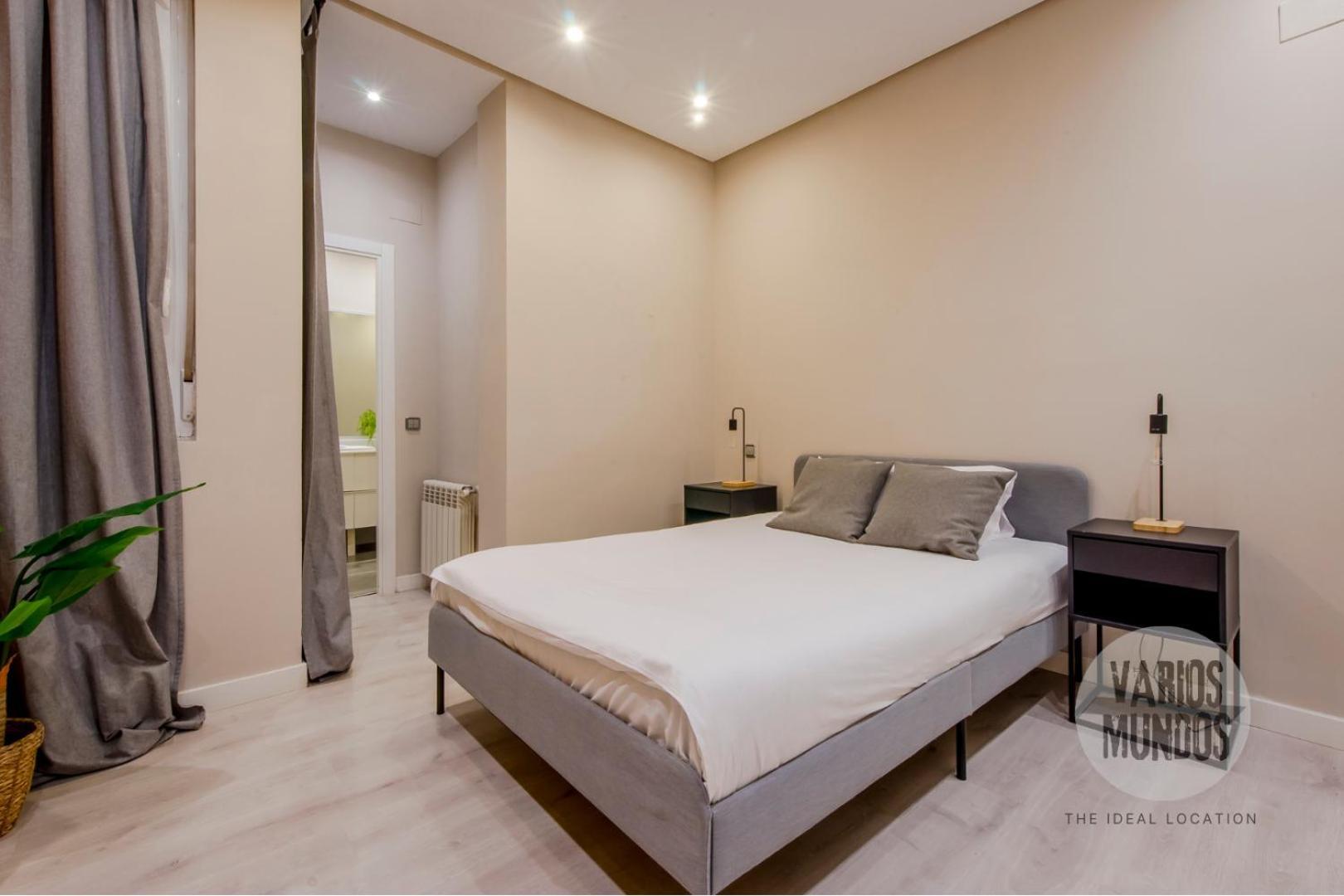 Comodidad Y Estilo Para 9 En Calle De Luciente E2 Madrid Buitenkant foto