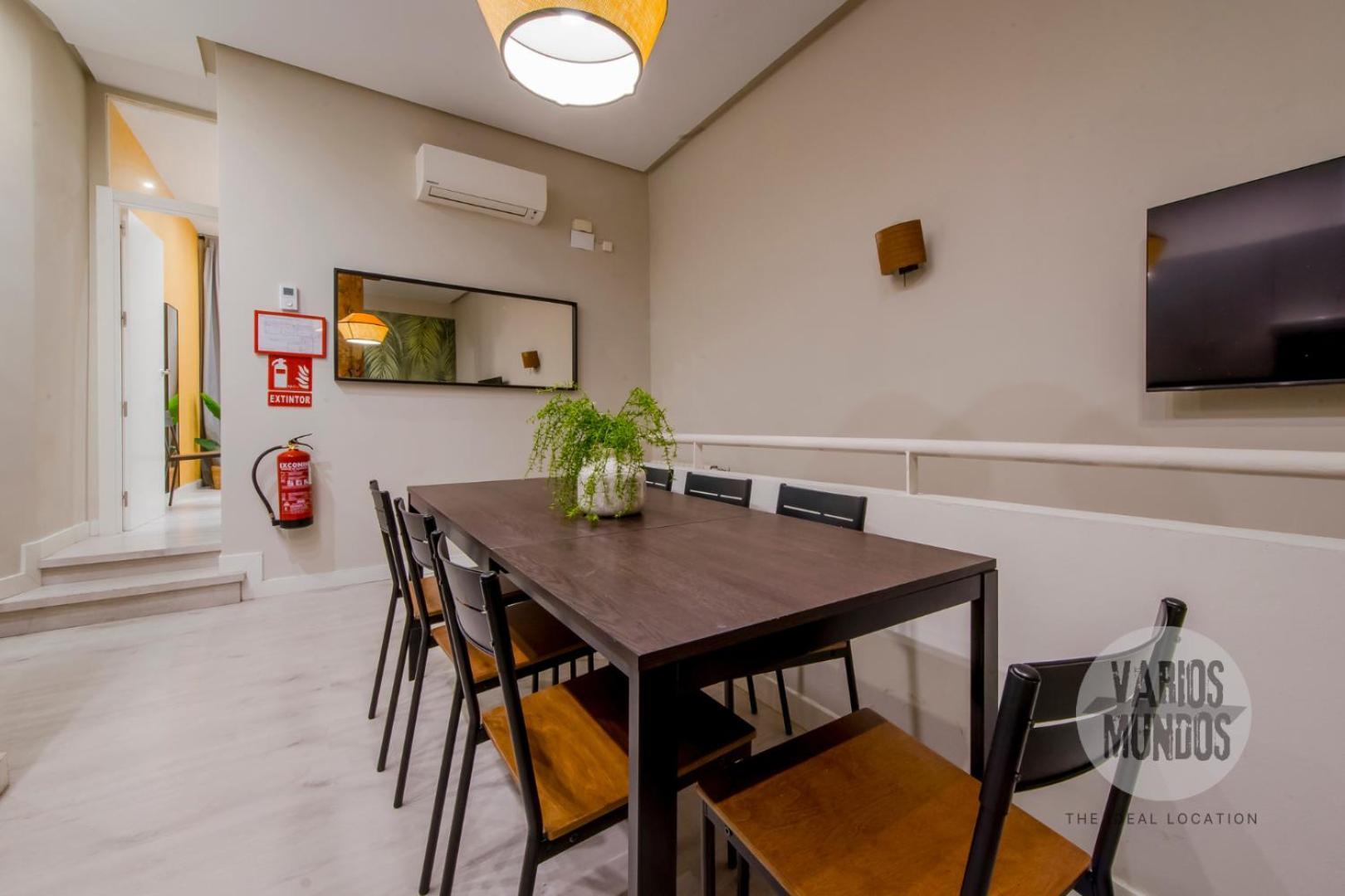 Comodidad Y Estilo Para 9 En Calle De Luciente E2 Madrid Buitenkant foto